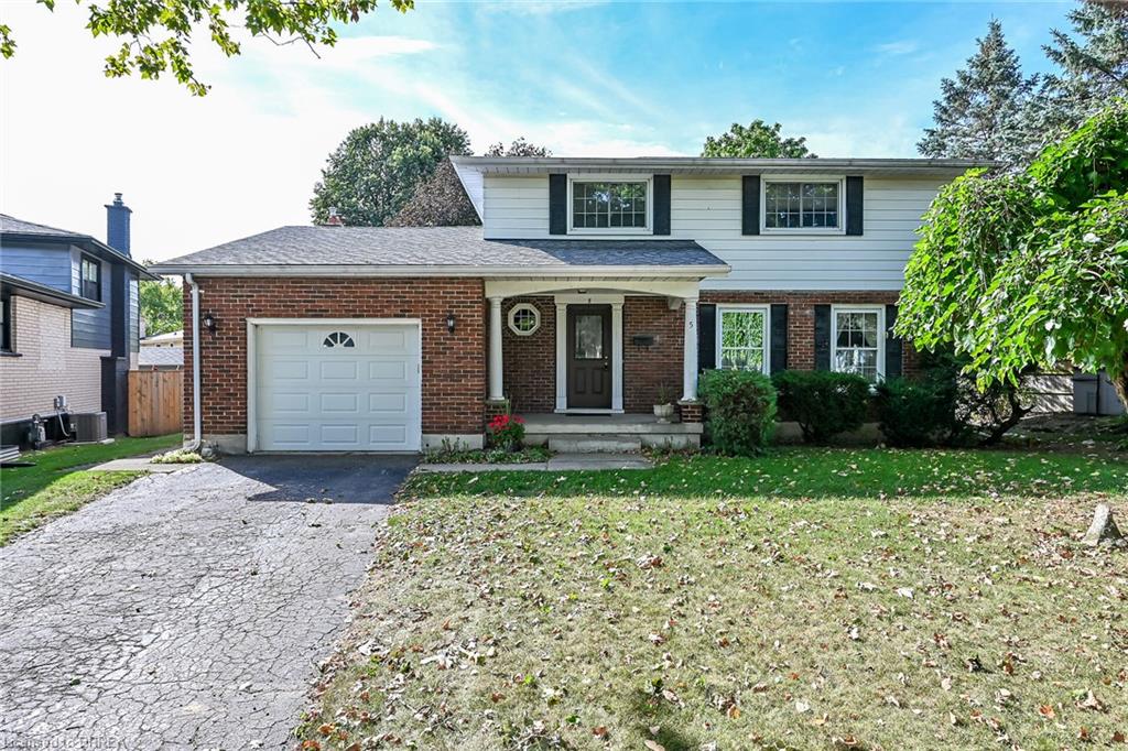 5 Rathbun Place, Brantford ON N3R 1K4