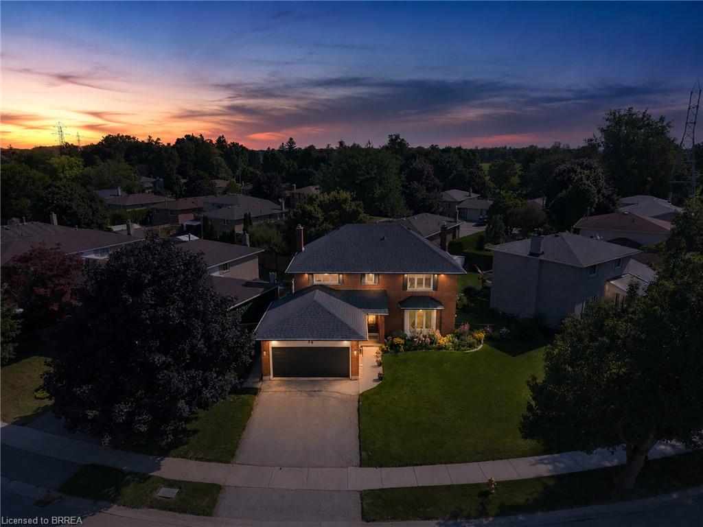 54 Dante Crescent, Brantford ON N3P 1B8