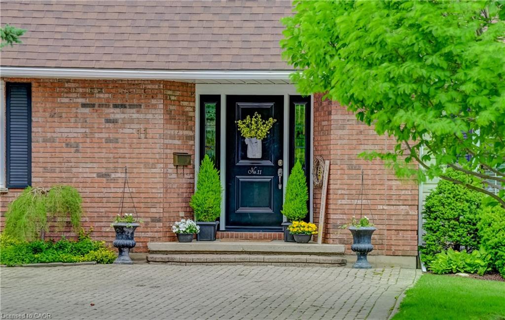 11 Lorraine Drive, Linwood ON N0B 2A0