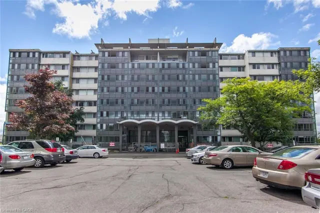 604-24 Midland Drive, Kitchener ON N2A 2A8