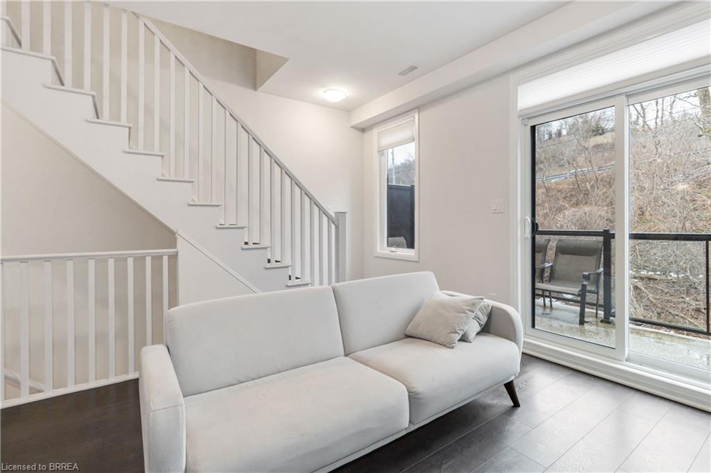 60-2 Willow Street, Paris ON N3L 0K7