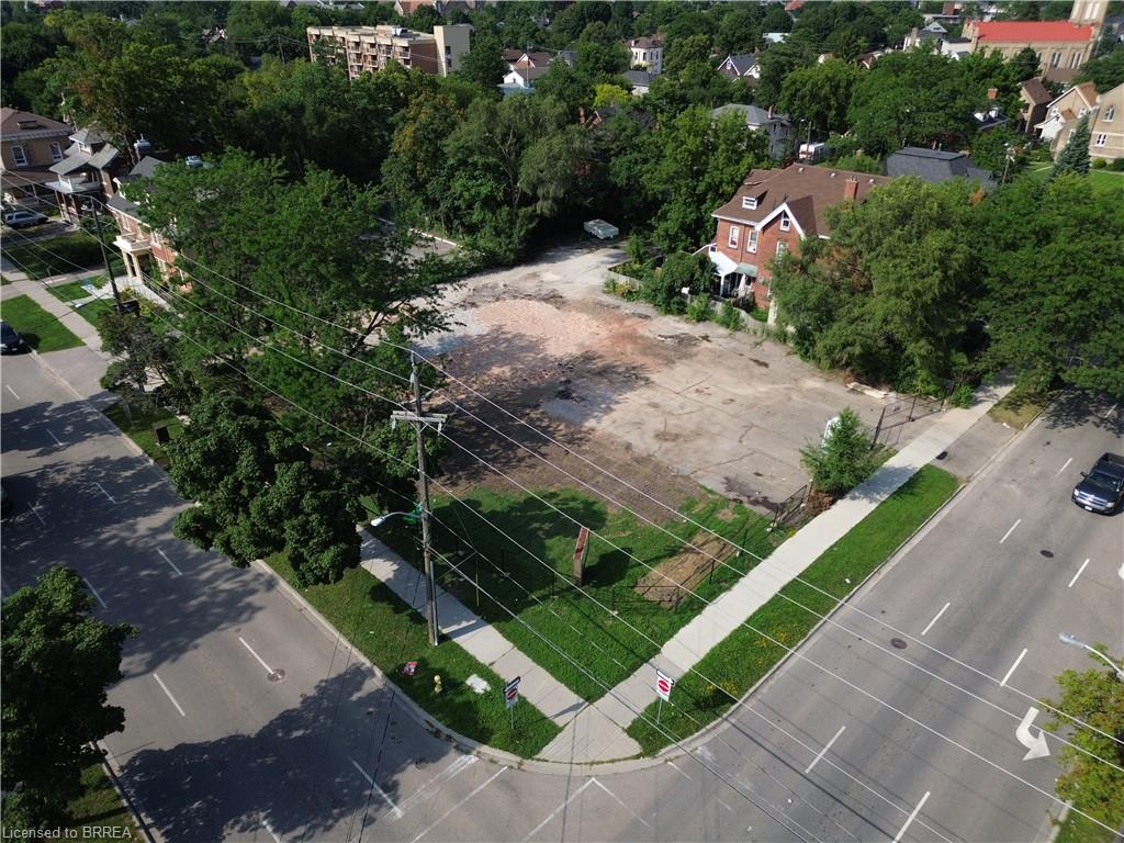 25 William Street, Brantford ON N3T 3K4