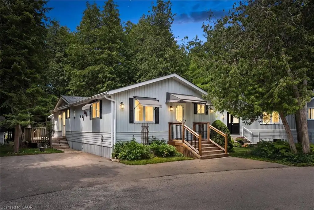 4 Spruce Avenue, Puslinch ON N1H 6H9