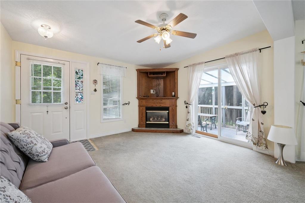 4 Spruce Avenue, Puslinch ON N1H 6H9