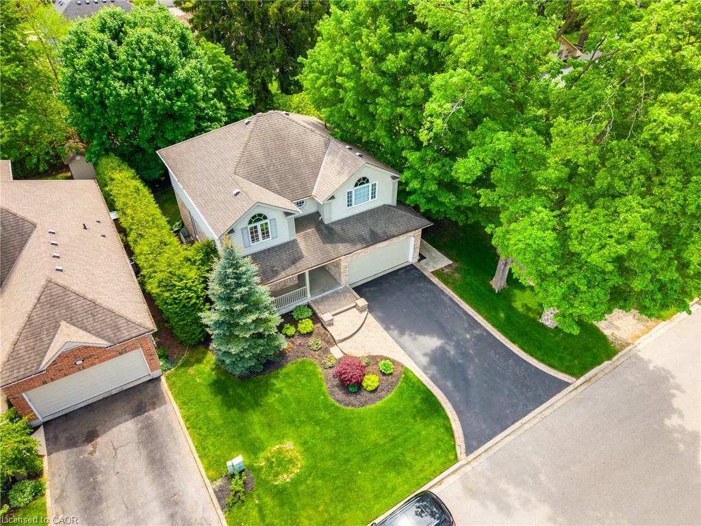 15 Carolinian Lane, Cambridge ON N1S 5B5
