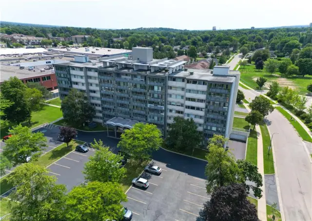 403-24 Midland Drive, Kitchener ON N2A 2A8
