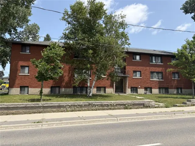 368 Weber Street W, Kitchener ON N2H 4B2
