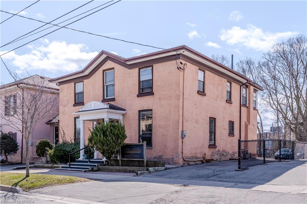 73 Chatham Street, Brantford ON N3T 2P2