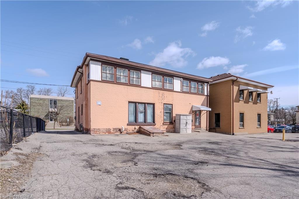 73 Chatham Street, Brantford ON N3T 2P2