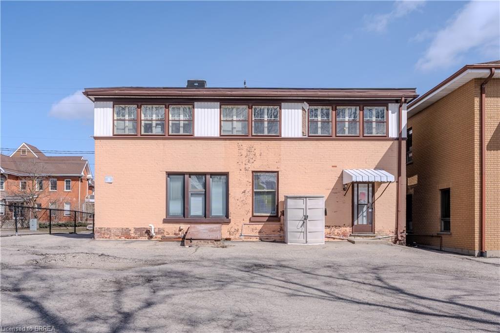 73 Chatham Street, Brantford ON N3T 2P2
