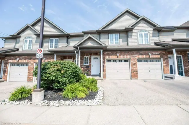 3-975 Strasburg Road, Kitchener ON N2E 0A8