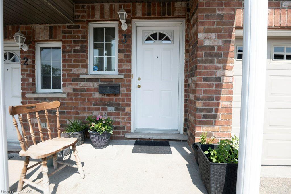 3-975 Strasburg Road, Kitchener ON N2E 0A8