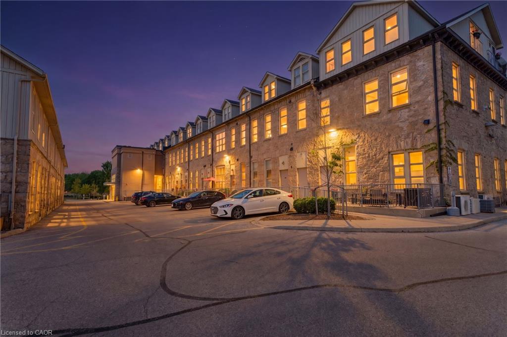111-25 Concession Street, Cambridge ON N1R 2G6