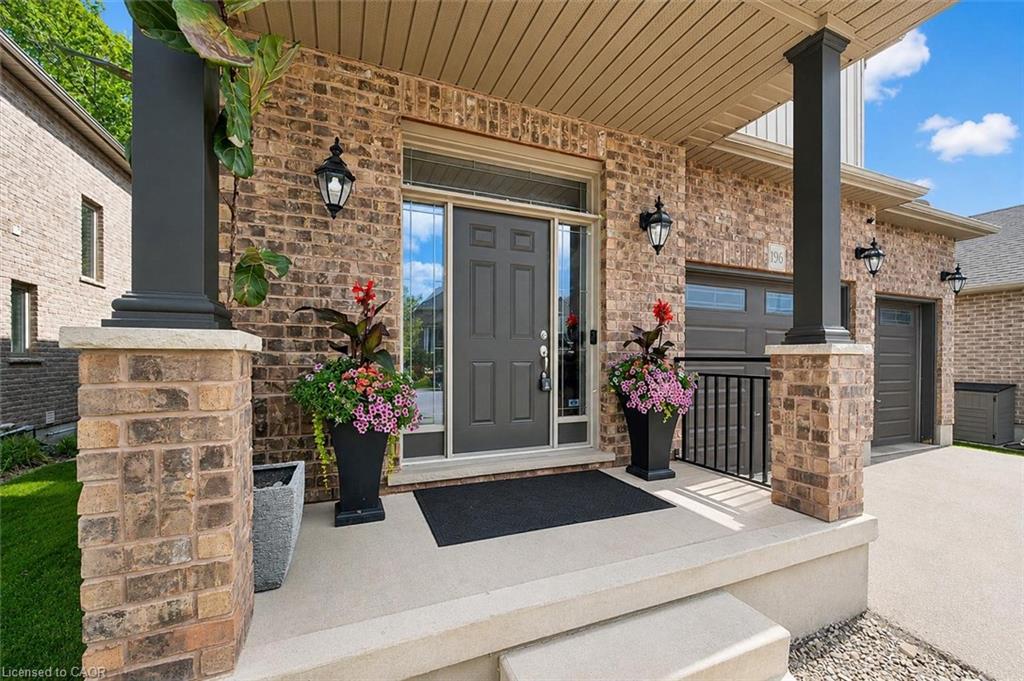 196 Maple Bush Drive, Cambridge ON N1T 0B7