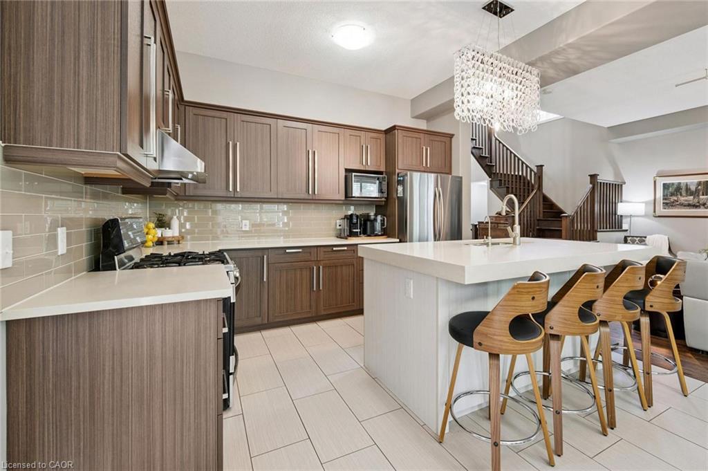 196 Maple Bush Drive, Cambridge ON N1T 0B7