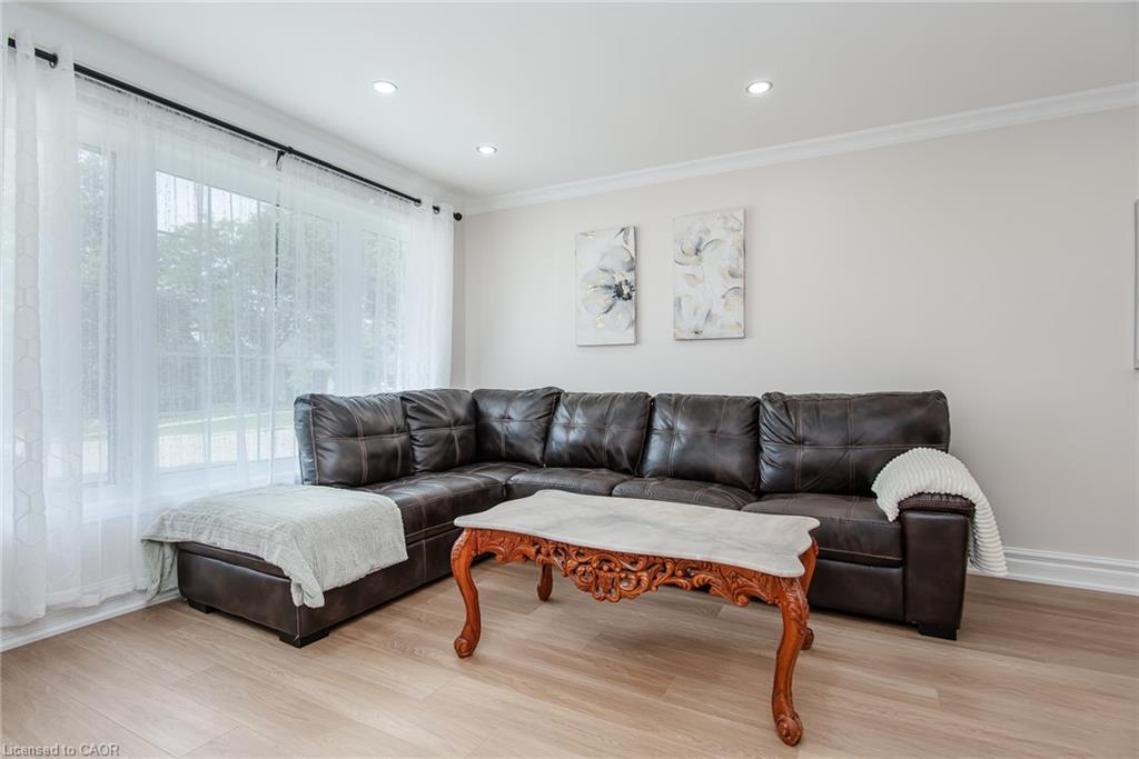 112 Michener Crescent, Kitchener ON N2A 3T8