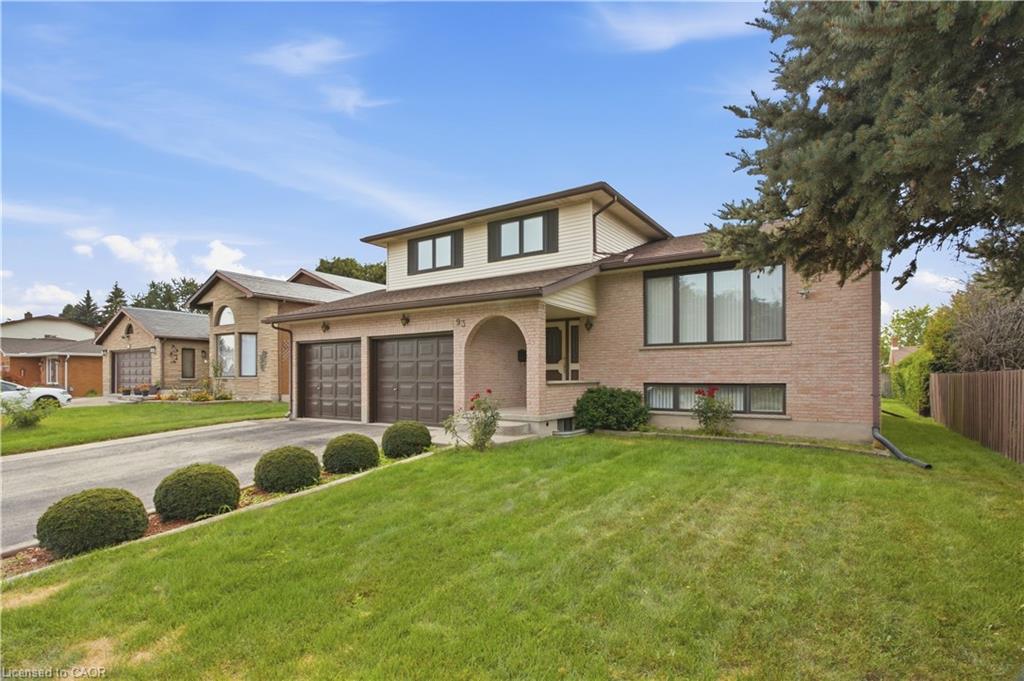 93 Old Chicopee Drive, Kitchener ON N2A 3R7