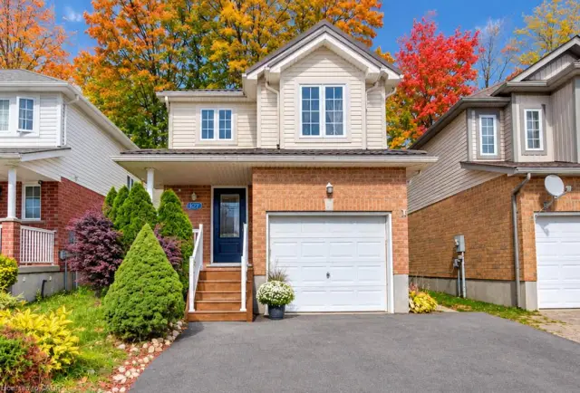 327 Oprington Place, Kitchener ON N2N 3P3