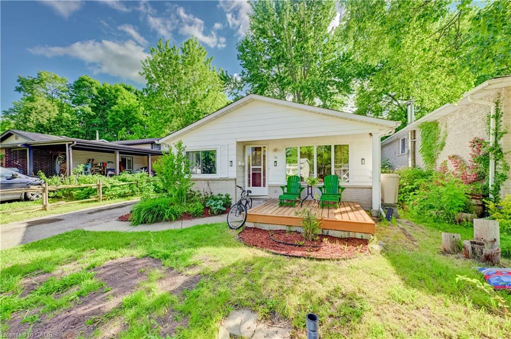 53 Helene Crescent, Waterloo ON N2L 5B6