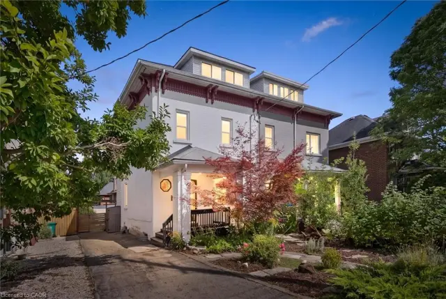 54 Willow Street, Waterloo ON N2J 1V5