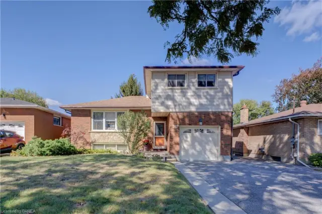 367 Fairview Drive, Brantford ON N3R 2X7