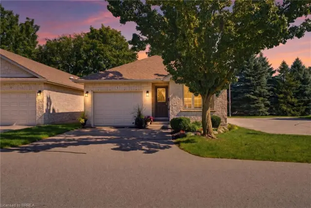 9-73 Morton Avenue W, Brantford ON N3R 2N7