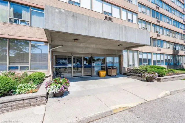 1112-3227 King Street E, Kitchener ON N2A 3Z9