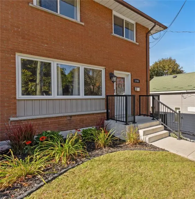 1708 Franklin Boulevard, Cambridge ON N3C 1P1