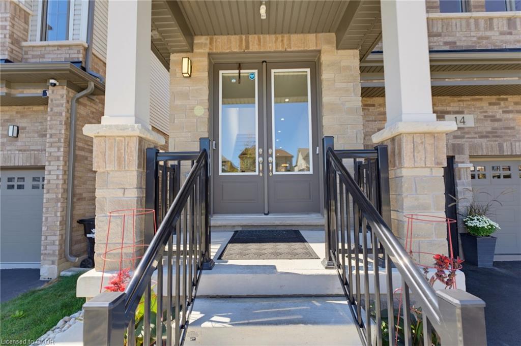 14 Rustic Oak Trail, Ayr ON N0B 1E0