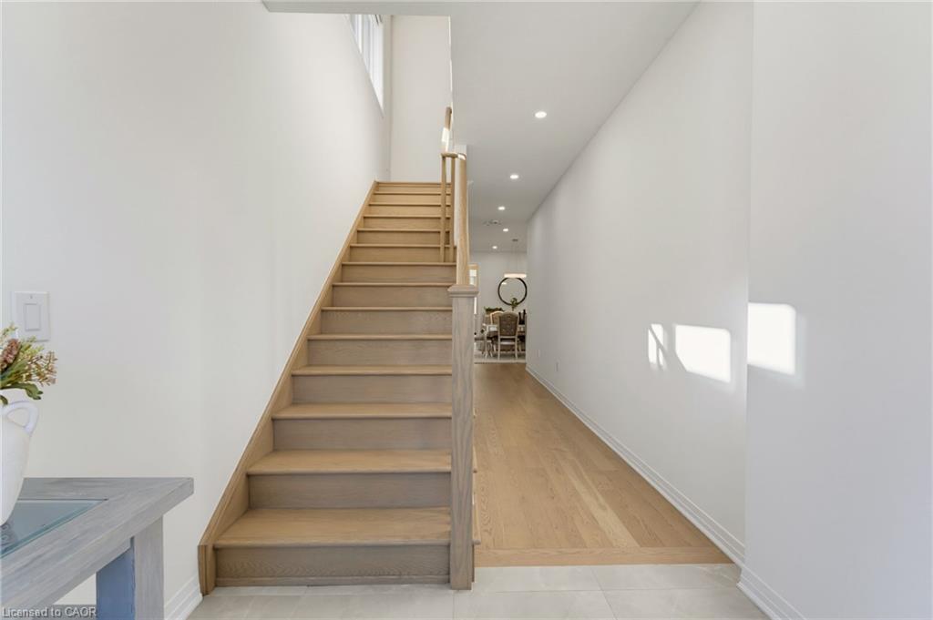 14 Rustic Oak Trail, Ayr ON N0B 1E0