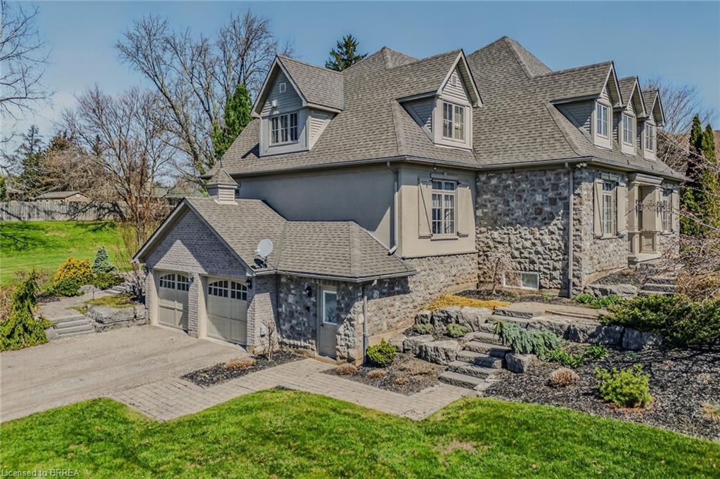 9 Rue Chateaux Terrace, Brantford ON N3T 6N7