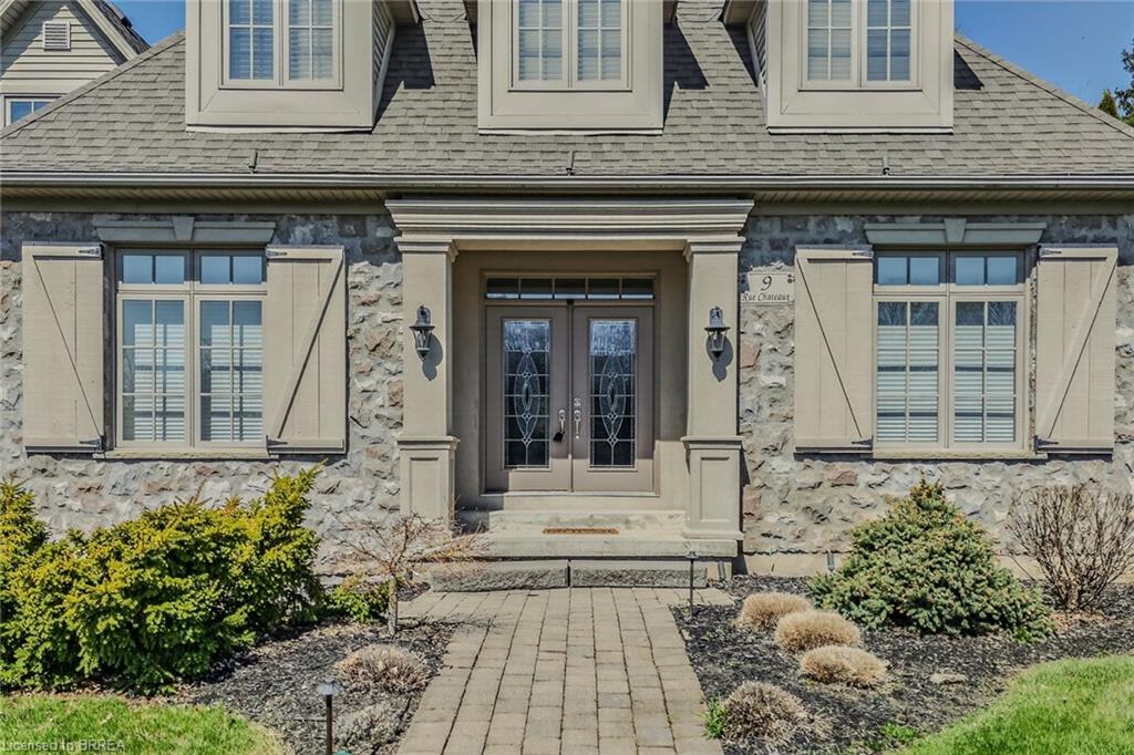 9 Rue Chateaux Terrace, Brantford ON N3T 6N7