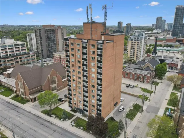 304-64 Benton Street, Kitchener ON N2G 4L9