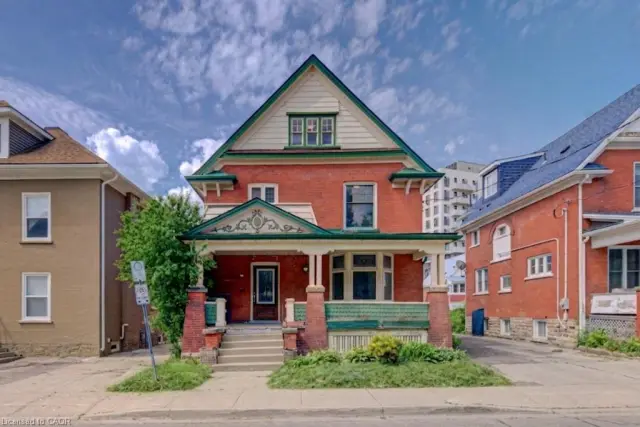 59 Irvin Street, Kitchener ON N2H 1K7