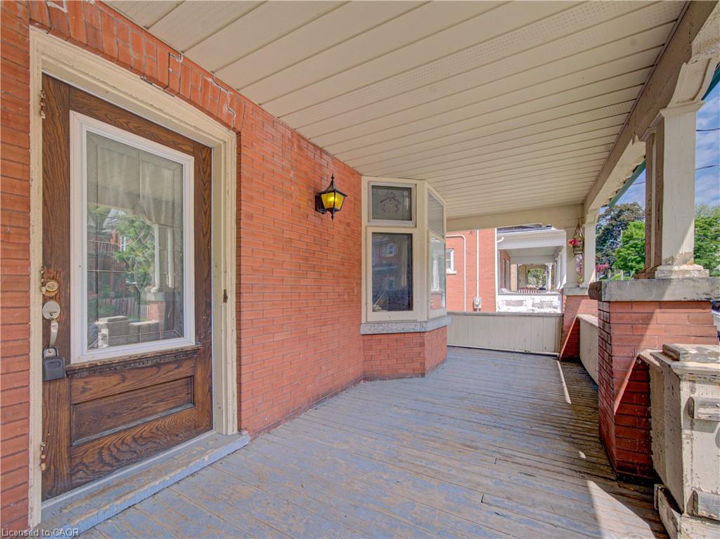 59 Irvin Street, Kitchener ON N2H 1K7