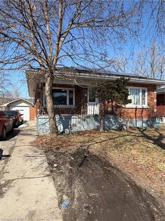 17 Henry Street, Brantford ON N3R 1Z9