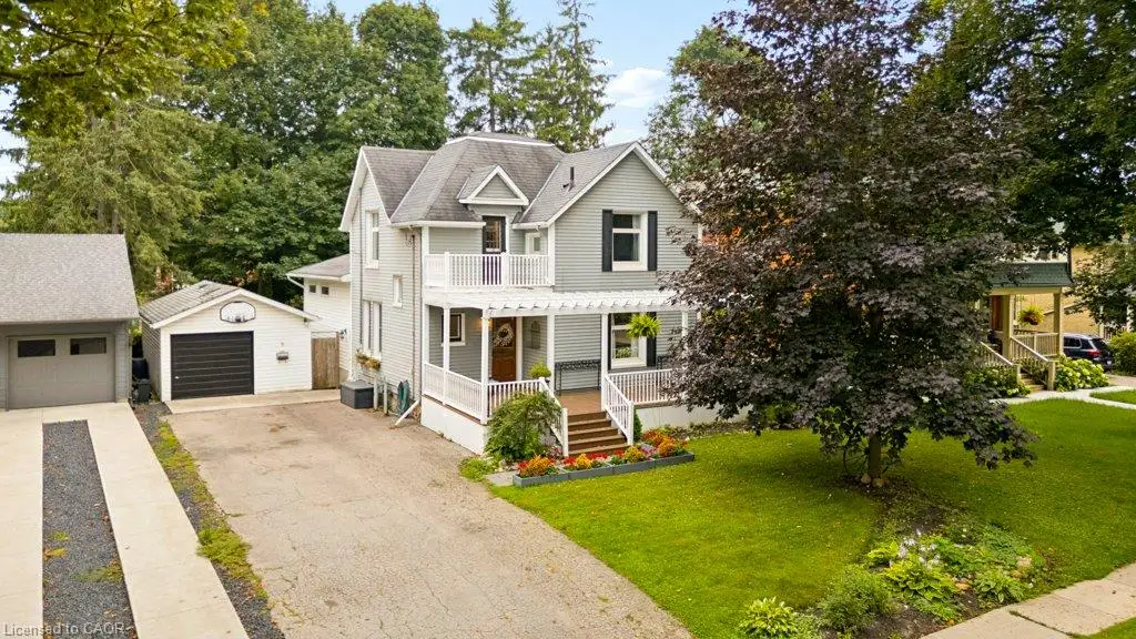 9 Park Avenue W, Elmira ON N3B 1K9