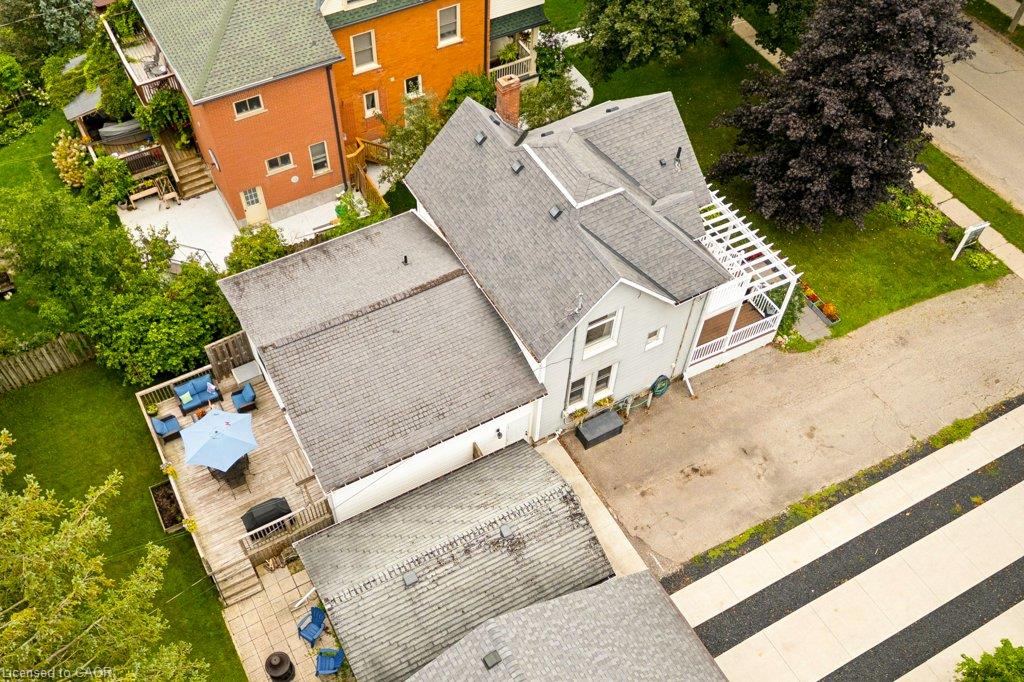 9 Park Avenue W, Elmira ON N3B 1K9