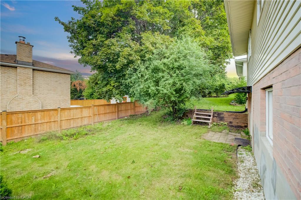 135 Brierdale Drive, Kitchener ON N2A 3S8