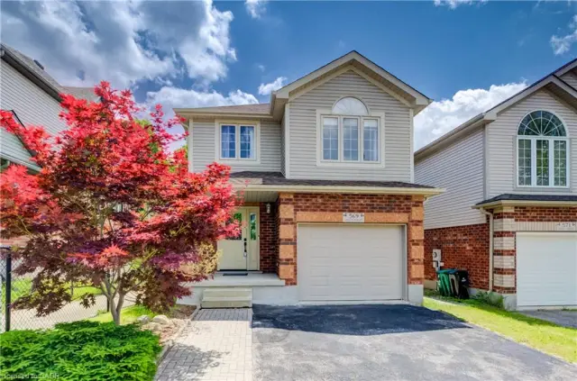 569 Violet Street, Waterloo ON N2V 2T8