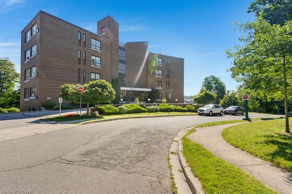 26 Wentworth Avenue, Cambridge ON N1S 1G6