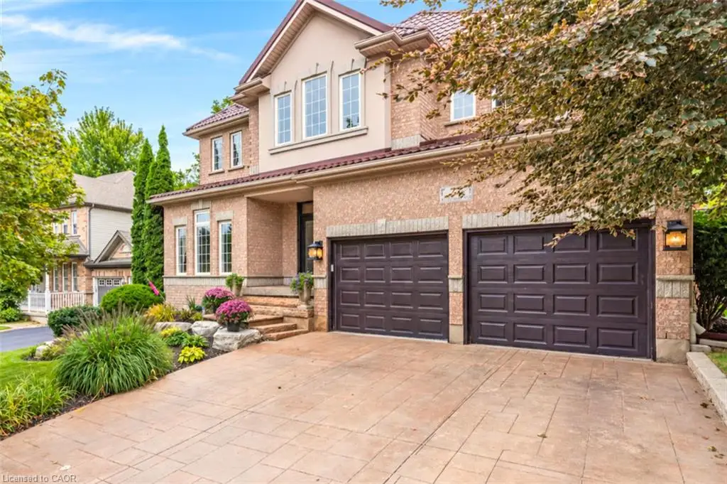 27 Autumn Ridge Trail, Kitchener ON N2P 2J6