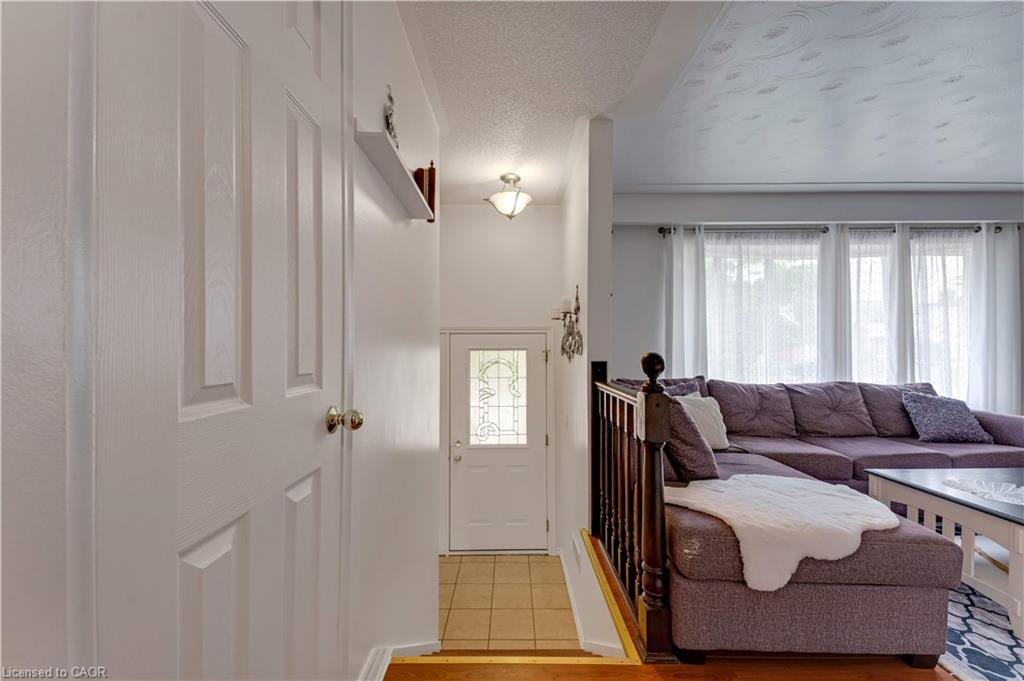 49 Carnaby Crescent, Kitchener ON N2A 1M6