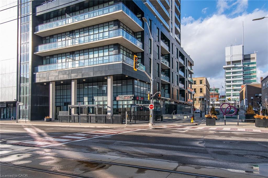 3104-60 Charles Street W, Kitchener ON N2G 0C9