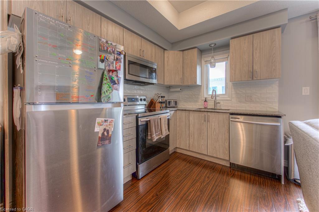19A-1430 Highland Road W, Kitchener ON N2N 0C3