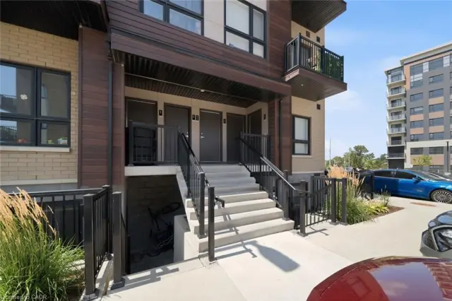 C8-10 Palace Street, Kitchener ON N2E 0J3