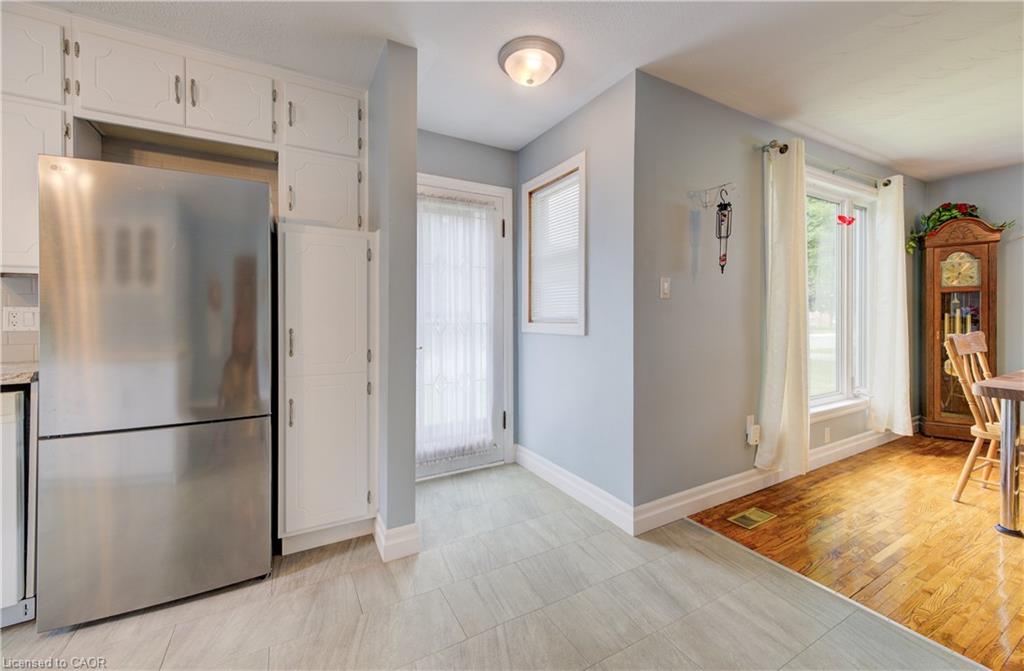 254 Wellington Street W, Mount Forest ON N0G 2L0