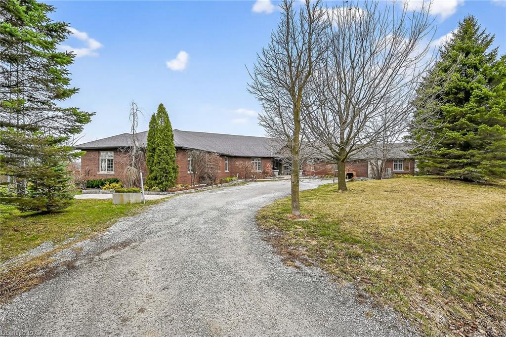 393 Old Onondaga Road E, Brantford ON N3T 5L4