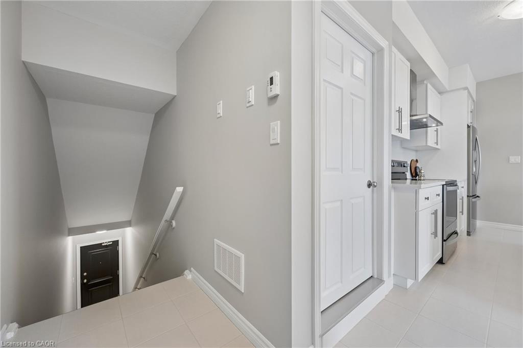 8 Oat Lane, Kitchener ON N2R 0T1