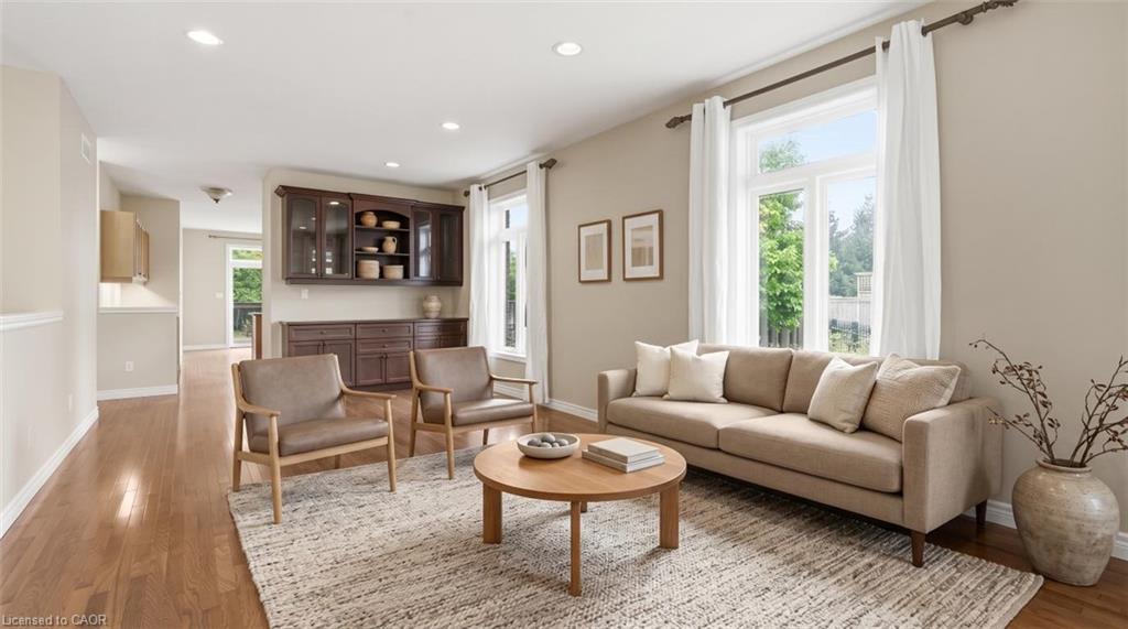 33 Norma Crescent, Guelph ON N1E 7M4